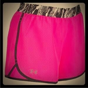 Under Armour Heatgear Pace Shorts Pink Gray Sz XL. No Size Tags
